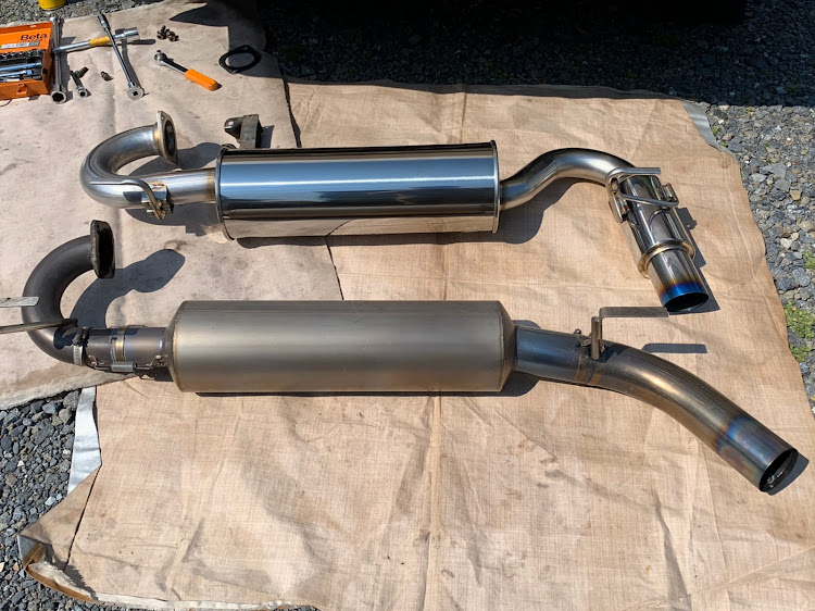 MR2のマフラー交換に関するカスタム事例の投稿画像1枚目