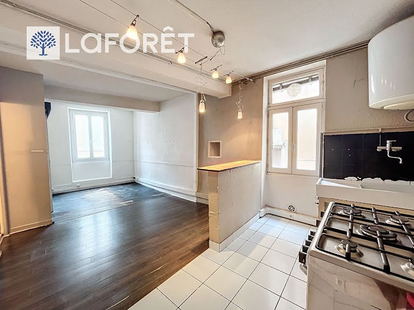 Vente appartement 2 pièces 29.48 m² à Bourgoin-Jallieu (38300), 77 000 €