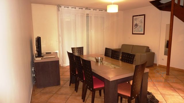 Vente villa 3 pièces 52 m² à Rousset (13790), 90 000 €