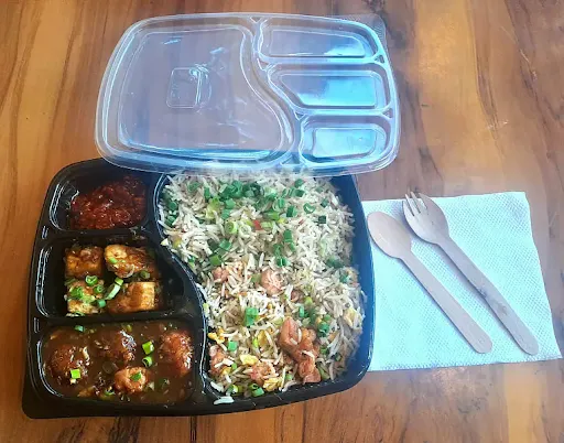 Veg Corporate Lunch Box With Noodles