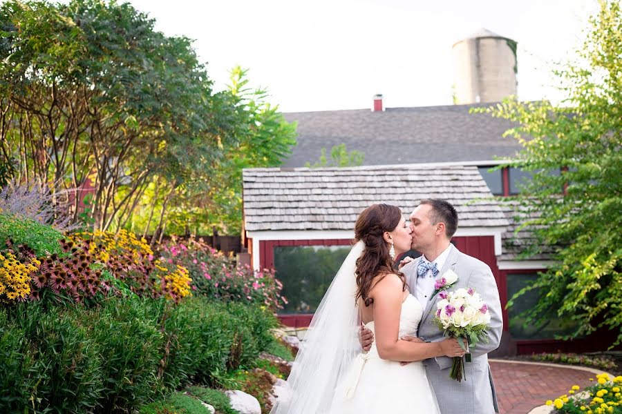 Wedding photographer Erin Dobosiewicz (erindobosiewicz). Photo of 8 September 2019