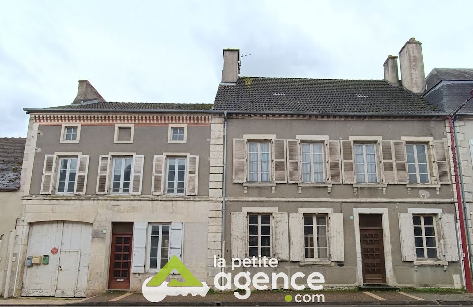 Vente maison  342 m² à Sancergues (18140), 97 000 €