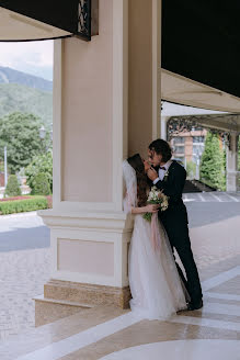 Fotografo di matrimoni Angelina Kozmenko (angelinakd). Foto del 26 aprile 2022