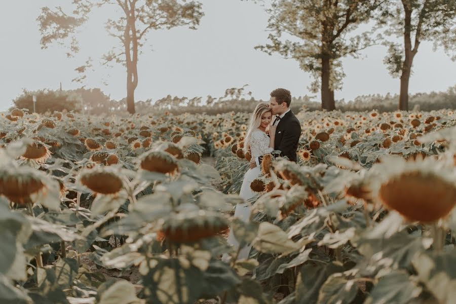 Wedding photographer Magdalena Wachowiak (lovelymw). Photo of 19 February 2020