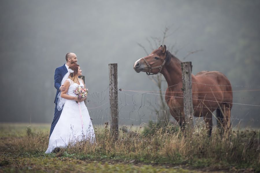 Kāzu fotogrāfs Jan Zavadil (fotozavadil). Fotogrāfija: 27. oktobris 2017