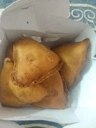 Samosa Singh photo 1