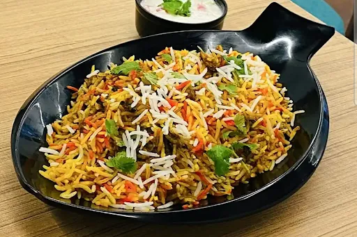 Veg Butter Chicken Biryani