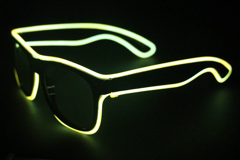 Nueva moda 7 colores parpadeantes EL alambre Led gafas fiesta de luces iluminación decorativa regalo clásico luz brillante Festival