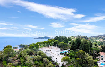 villa à Saint-Jean-Cap-Ferrat (06)