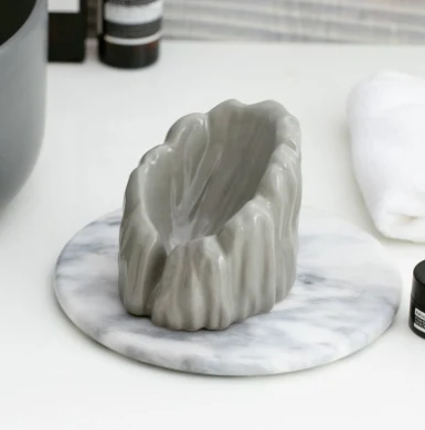 Ceramic basin drain soap dish soap box. Keeps soap dry and clean, prevents soap scum. Stylish design perfect for modern 