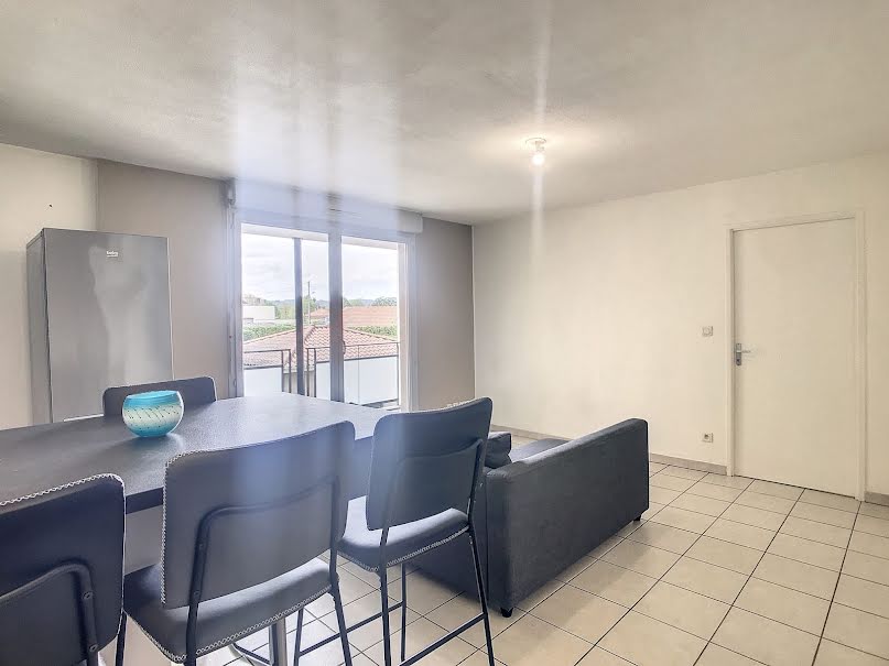 Location meublée appartement 2 pièces 41 m² à Villefranche-sur-saone (69400), 730 €