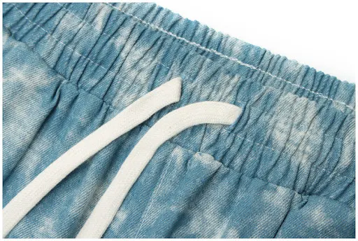 Title 5, Pantaloncini in denim tie-dye, lavati e "fried ...