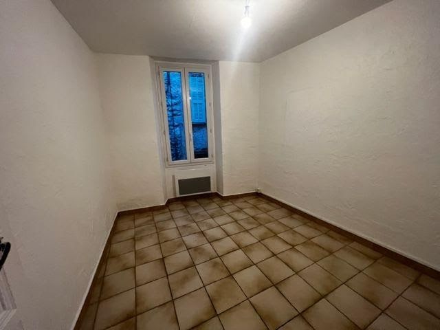 Vente appartement 3 pièces 52 m² à Gattières (06510), 175 000 €