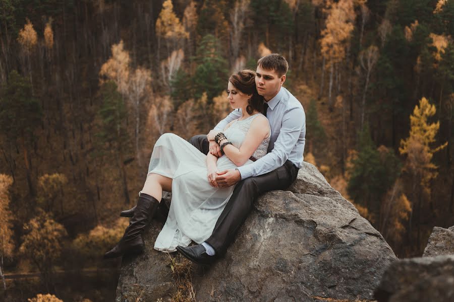 Fotografo di matrimoni Lidiya Beloshapkina (beloshapkina). Foto del 2 dicembre 2014