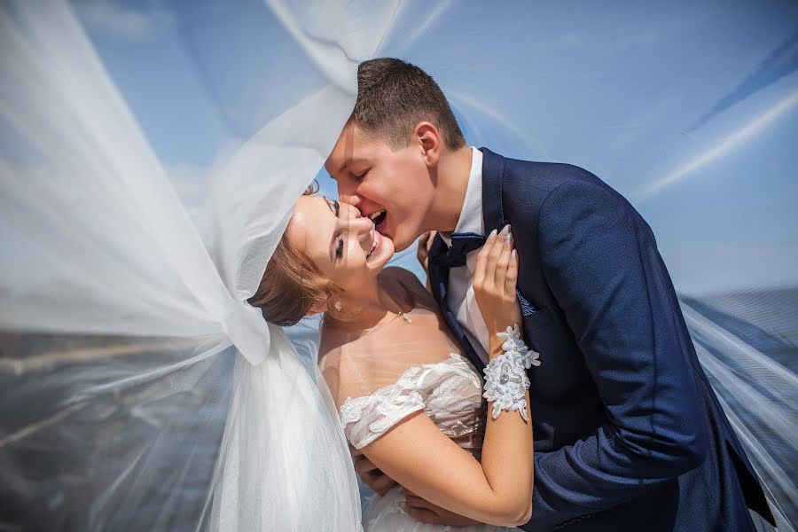 Fotógrafo de casamento Vika Babiy (vicababii). Foto de 10 de novembro 2018