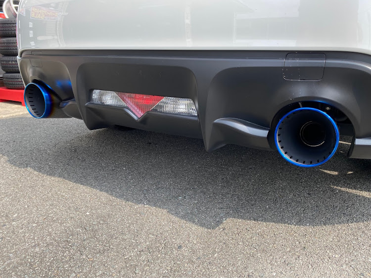 86のマフラー HKS・86 zn6・86のお尻・迫真貧乏部カスタムの裏技に関するカスタム事例の投稿画像5枚目