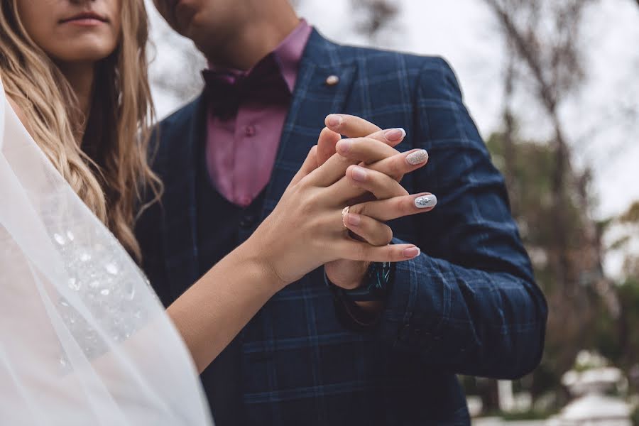 Fotógrafo de bodas Arina Borodina (aren09). Foto del 13 de marzo 2020