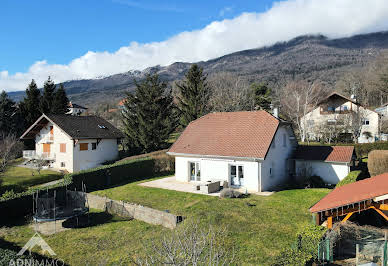 House with terrace 2