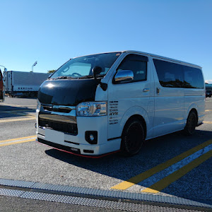 ハイエースバン TRH200V