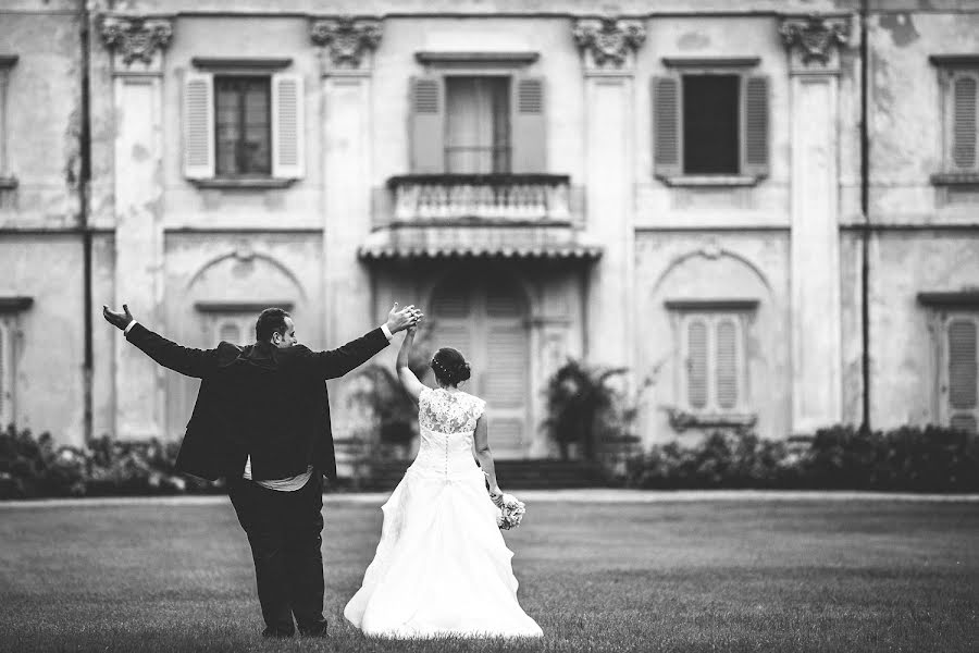 結婚式の写真家Francesco Ferrarini (ferrarini)。2016 8月16日の写真