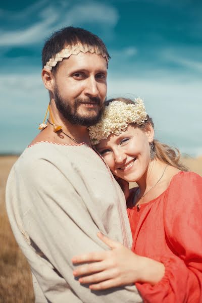 Fotógrafo de casamento Diana Malashicheva (malashicheva). Foto de 15 de setembro 2015