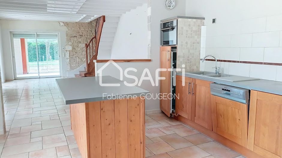 Vente maison 6 pièces 190 m² à Champniers (16430), 334 000 €