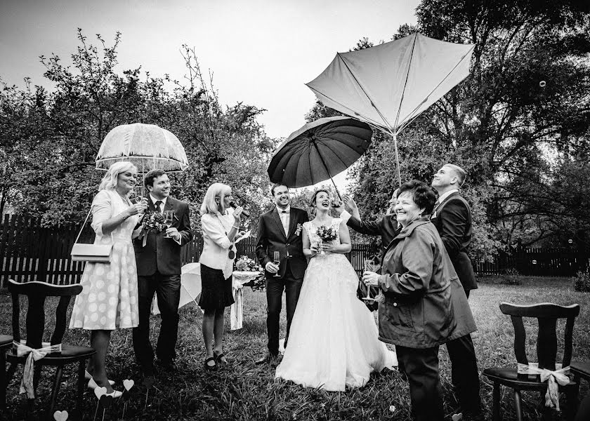 Fotógrafo de casamento Jan Dikovský (jandikovsky). Foto de 24 de fevereiro 2018