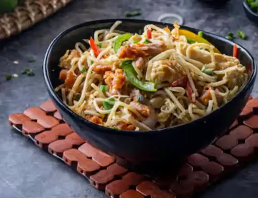 Chicken Hakka Noodles