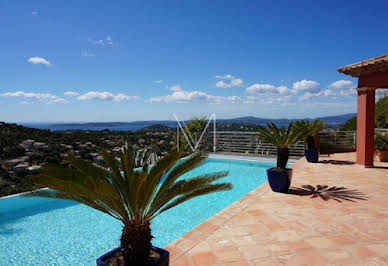 Villa with pool and terrace 11