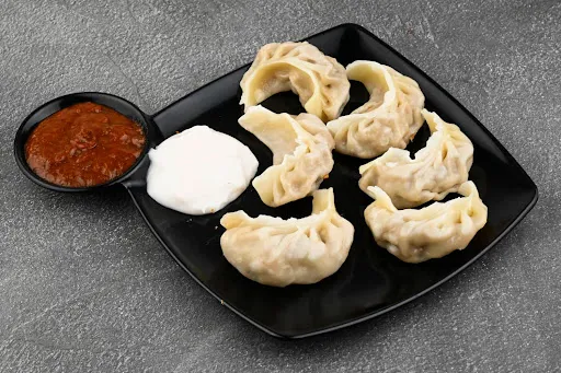 Chicken Steamed Momos [6 Pieces]