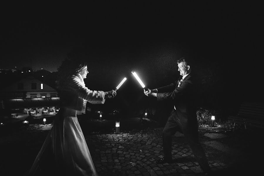 Fotógrafo de casamento Jan Dikovský (jandikovsky). Foto de 27 de fevereiro 2017