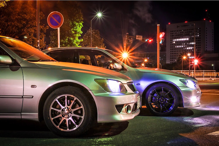 アルテッツァの横浜赤レンガ倉庫・アルテッツァ・ドライブ・車高高に関するカスタム事例の投稿画像5枚目