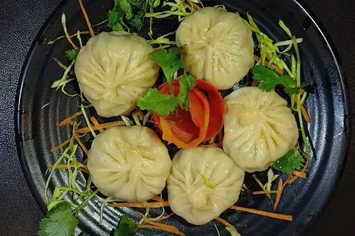 Veg Steamed Momos [6 Pieces]