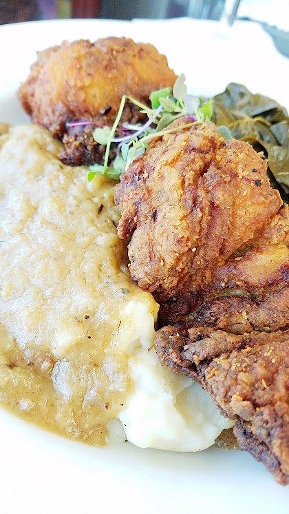 Country Cat Southern Food starring classic cast iron fried chicken