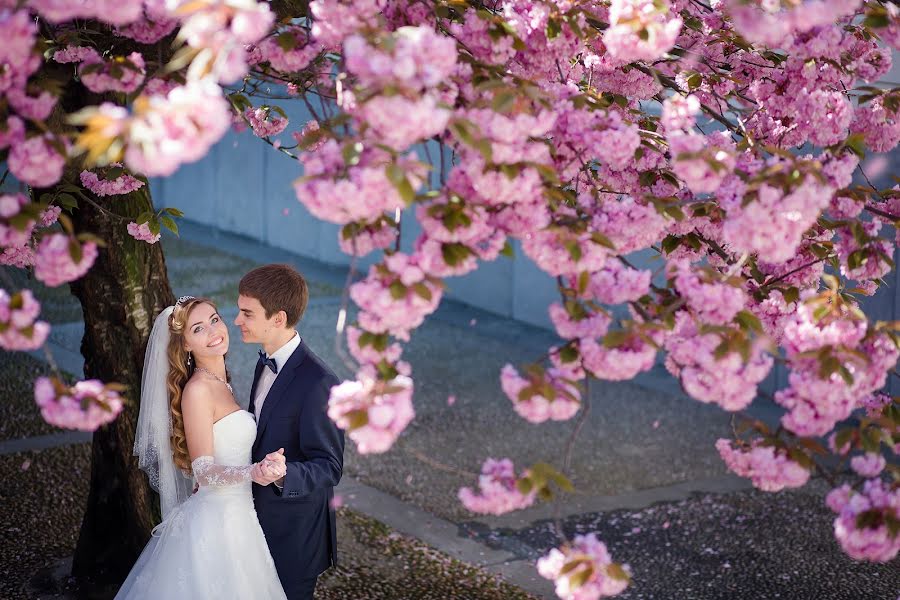 Fotografer pernikahan Roman Lutkov (romanlutkov). Foto tanggal 15 Mei 2015