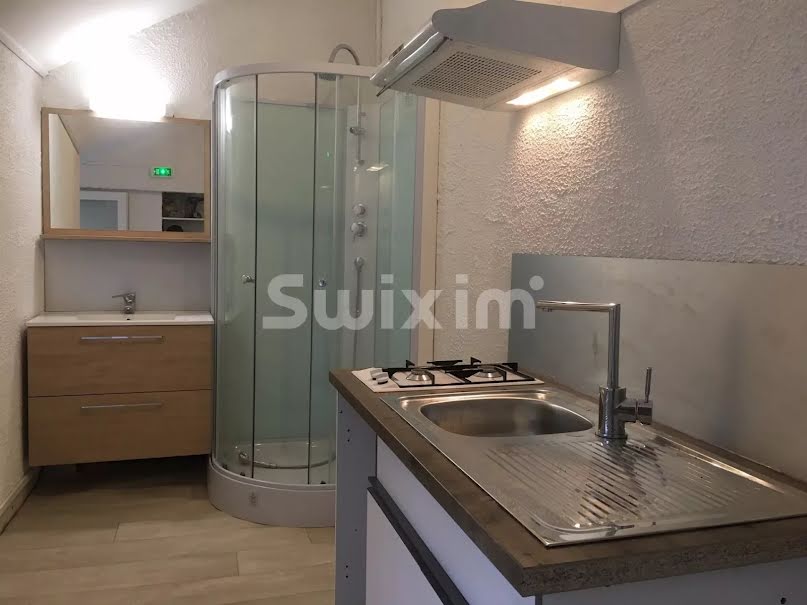 Vente immeuble 10 pièces 178 m² à Lons-le-Saunier (39000), 300 000 €