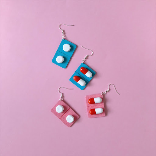 Title 6, Quirky Ideas Log Earrings 925 Temperament Contr...