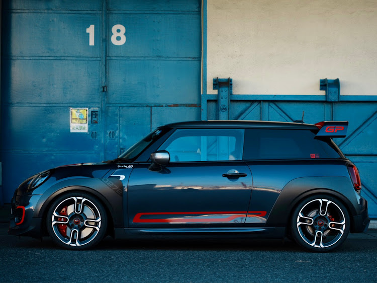 ミニジョンクーパーワークスのMINIGP3・MINI GP・MINI JCWに関するカスタム事例の投稿画像1枚目