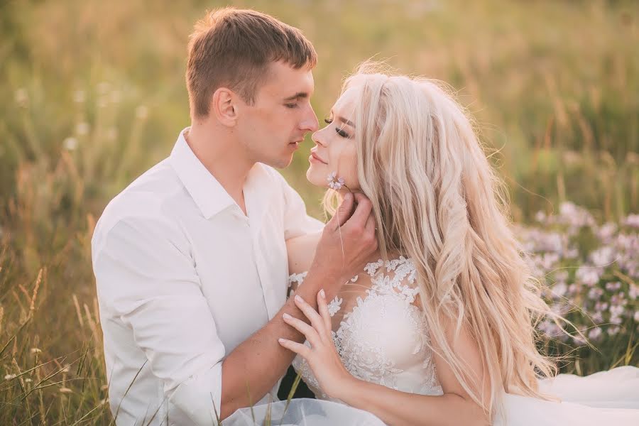 Fotógrafo de casamento Renata Odokienko (renata). Foto de 12 de junho 2018