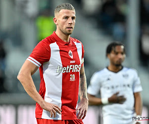 L'agent d'Alderweireld tape du poing sur la table après son bad buzz : "Ridicule ! Doit-on lui demander une carte de membre du parti ?"