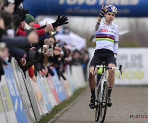 ? Wout Van Aert se ressaisit, l'emporte au sprint et fait coup double