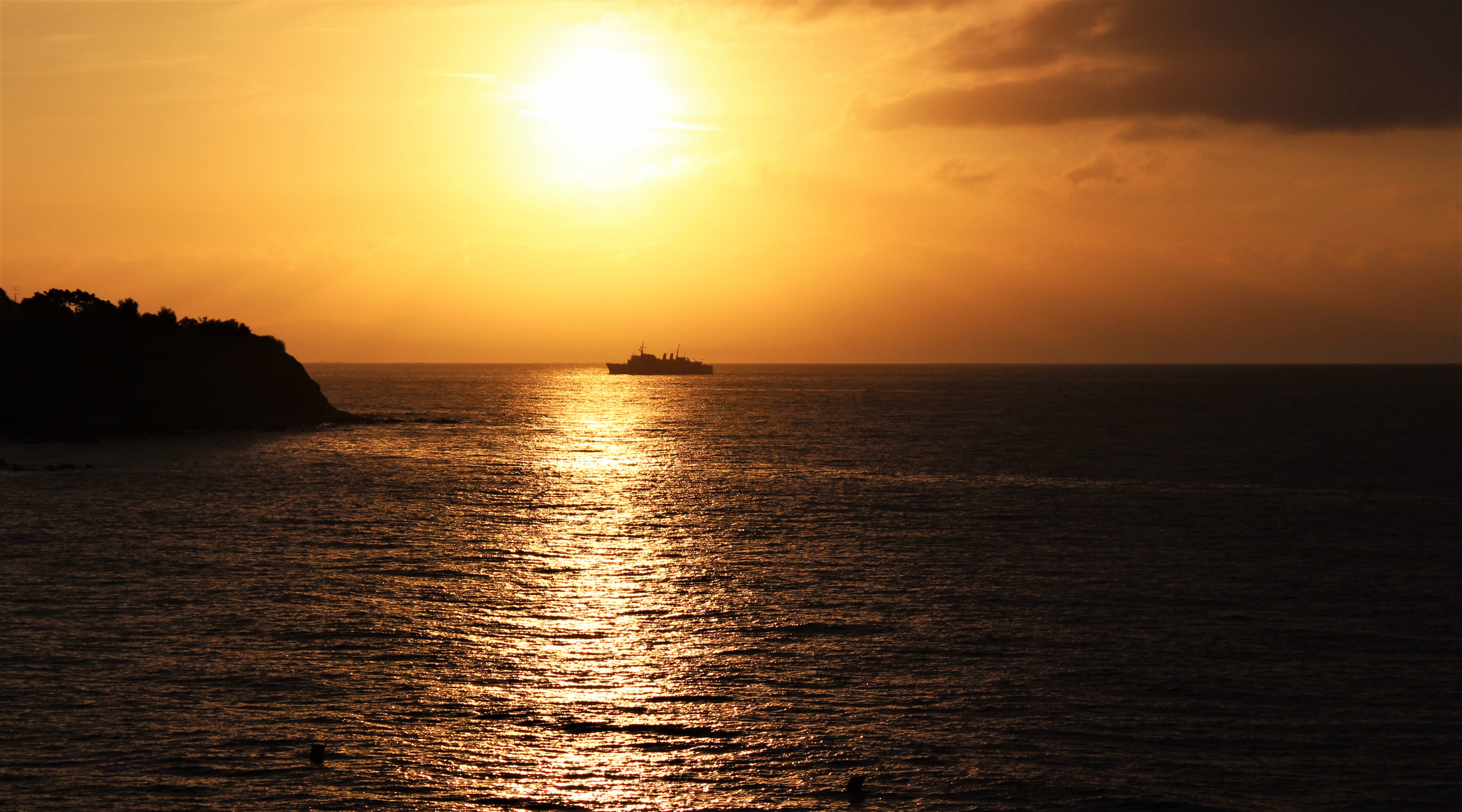 IL MARE ALLE PRIME LUCI DEL MATTINO  di Mony68