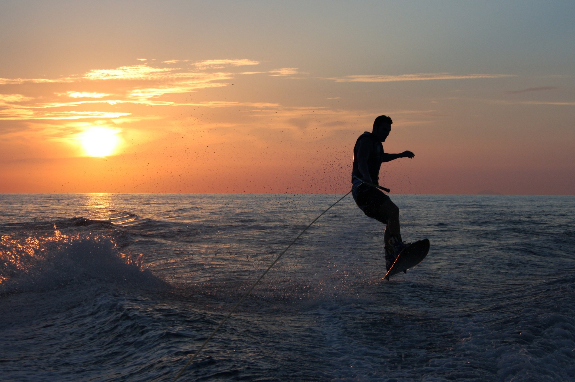 Wakeboard al tramonto di Mimmo79