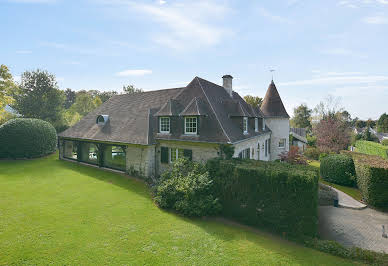 Maison avec piscine et terrasse 16