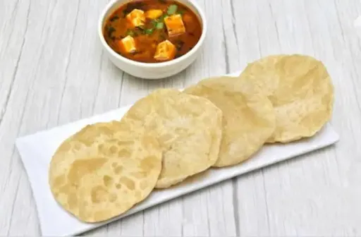 Matar Paneer With Poori