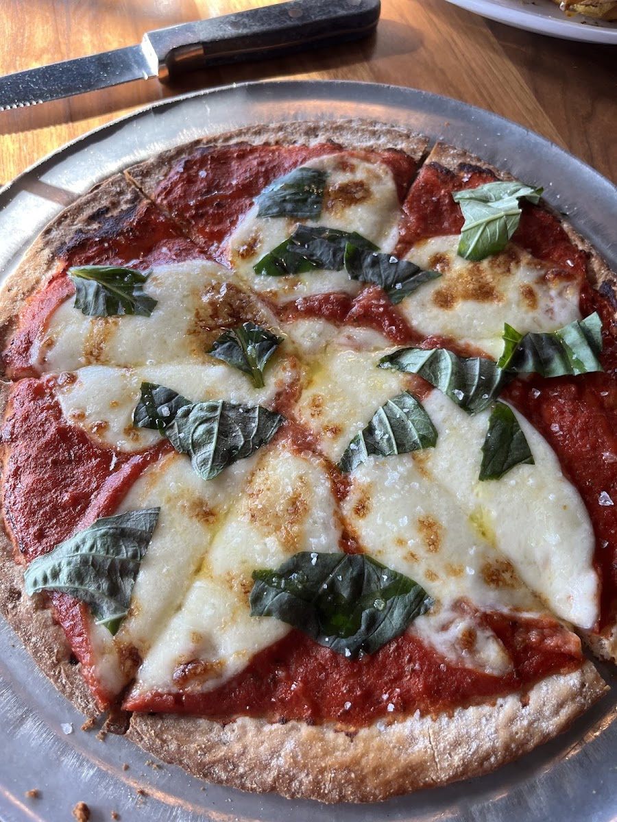 Margarita GF pizza