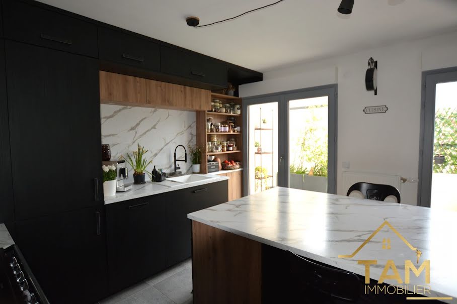 Vente appartement 4 pièces 80 m² à Saint-Cyr-l'Ecole (78210), 483 000 €