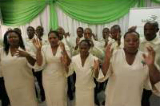 MUSIC AMBASSADORS: The SABC Choristers are taking their unique sound to the streets of New York. Pic. Veli Nhlapo. 09/10/06. © Sowetan.