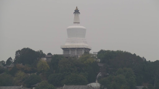 Morning walk around the lakes, Beijing China 2015