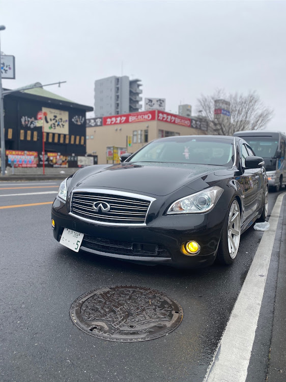 フーガのスムージング・IPF極黄・シャコタカ・#18歳・駅南に関するカスタム事例の投稿画像1枚目